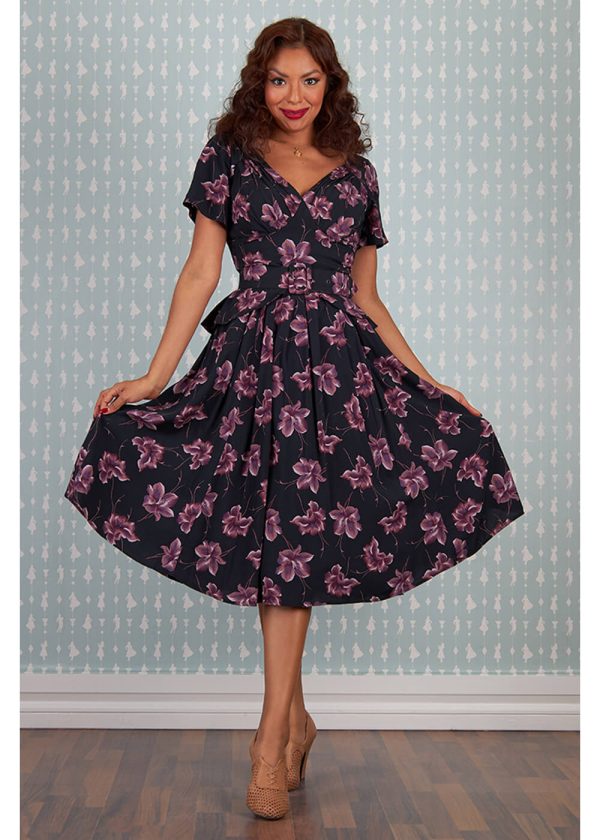 Miss Candyfloss Diana Lou Floral 40 s Swingkleid Schwarz Lila Angebot – Bild 3