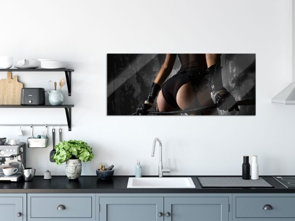 Frau Peitsche, Glasbild Panorama Im Angebot – Bild 3